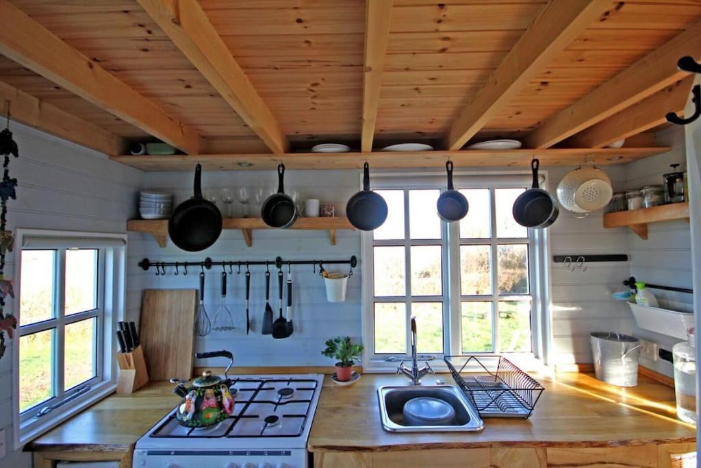 Tiny House On Isolated Farm By The Cornish Coast Villa Bude Buitenkant foto